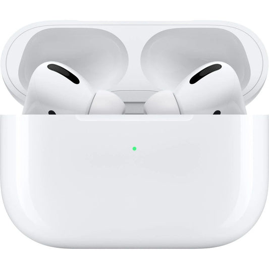 Een paar APPLE AirPods Pro met MagSafe-opbergkoffer zijn gedeeltelijk zichtbaar in hun geopende koffer, met een klein groen indicatielampje aan de voorkant.