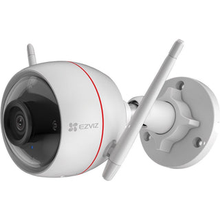 De Ezviz C3W Pro Rond IP-beveiligingscamera Buiten is een witte buitencamera met 2K-resolutie, een ronde lens, twee antennes en een muurbeugel, ideaal voor buitenbeveiliging.
